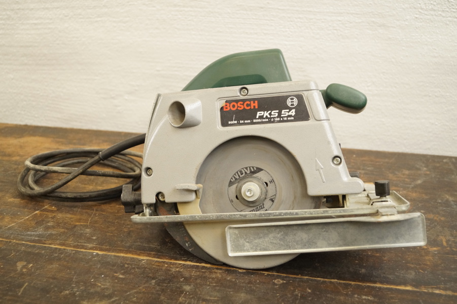 Bosch PKS 54 900W cirkelsåg. D48