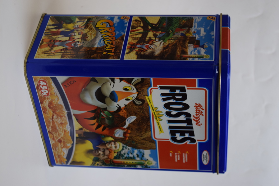 Kelloggs Frosties plåtburk. A250