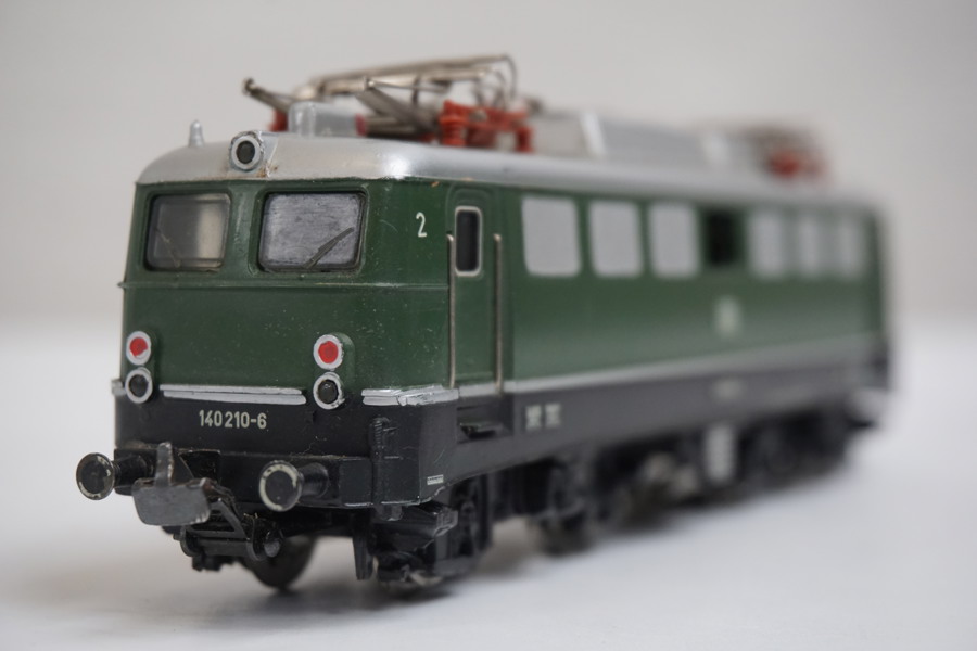 Märklin 3040 elektriskt lok 140 210-6. A12