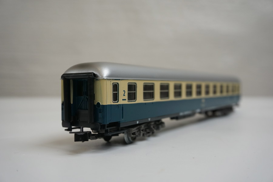 Märklin 4092 personvagn. A28