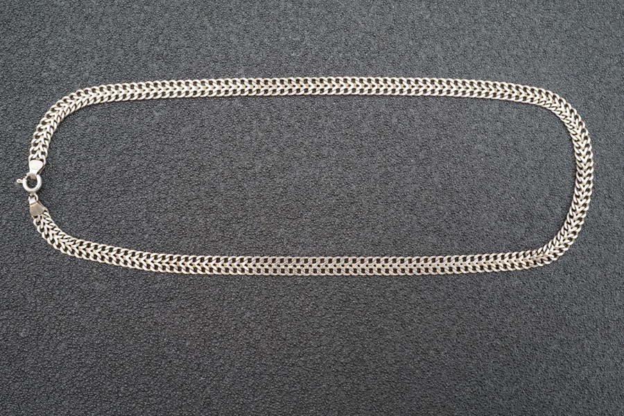 Silverhalsband. A120