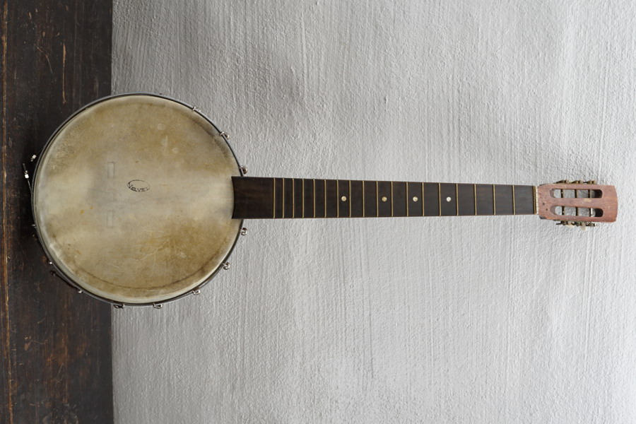 Banjo. B159