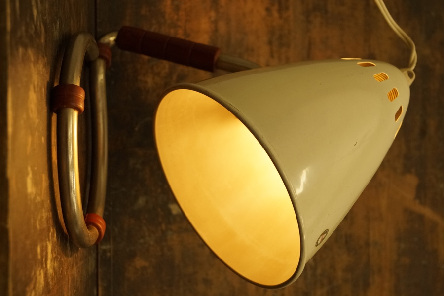 Retro bordslampa Osram. C3