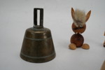 Små träskor minne från Hörby viking figurin klocka m.m. A274/