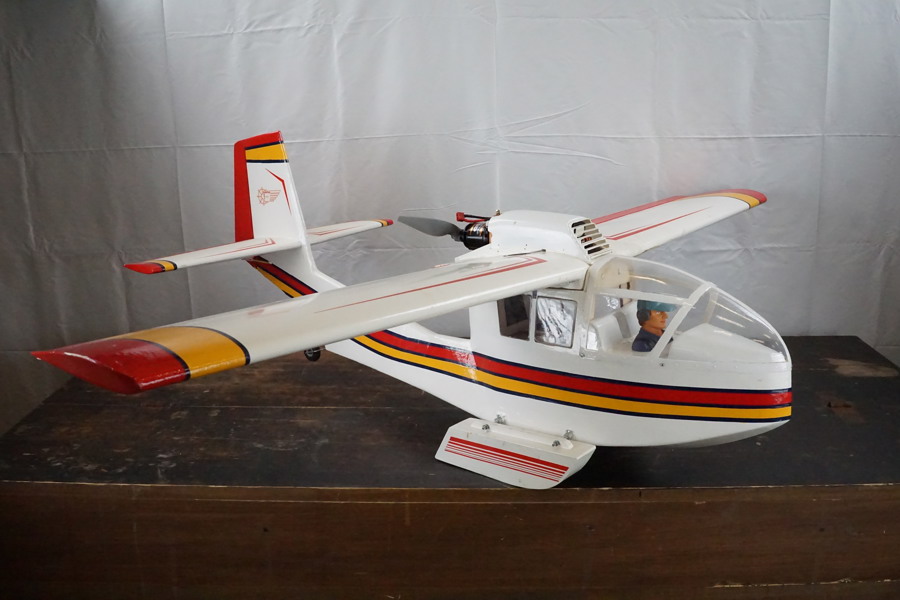 Mantua Model Double RC flygplan. B85