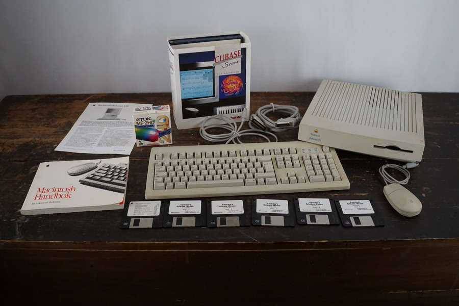 Macintosh Performa 475 och mouse mm. Bc255