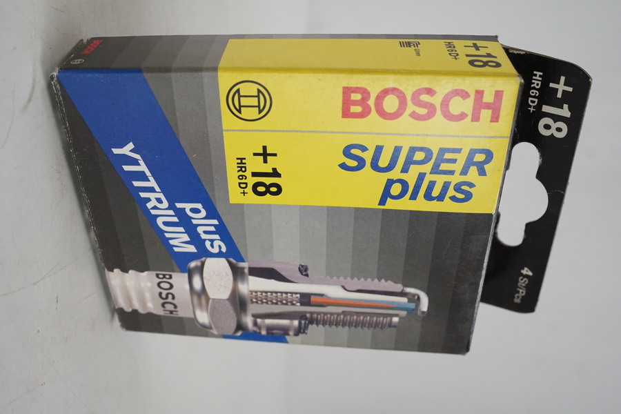 Bosch super Plus HR 6 D+ tändstift. D136