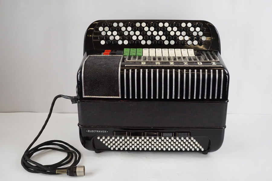 Hohner Electravox eldragspel. B4