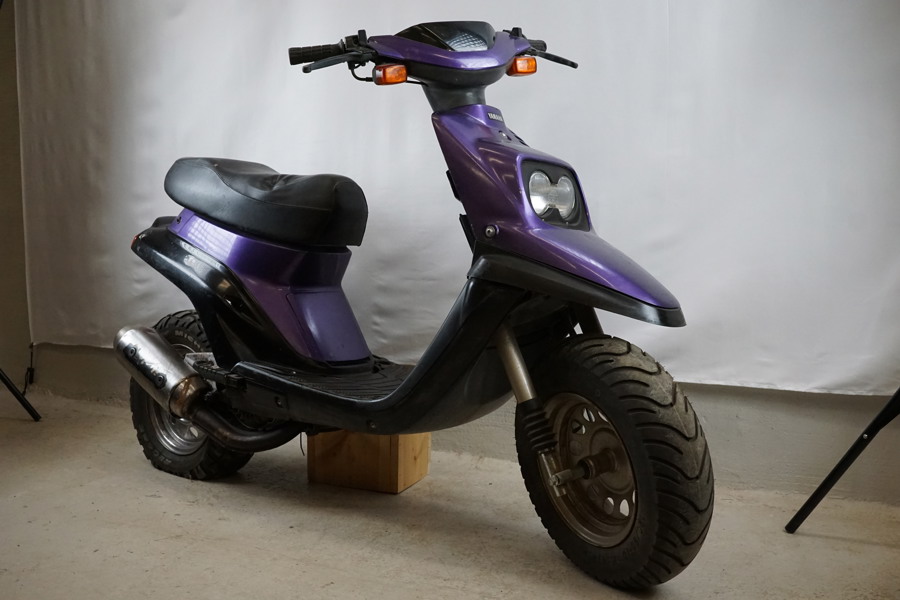 Yamaha BWS moped. B163