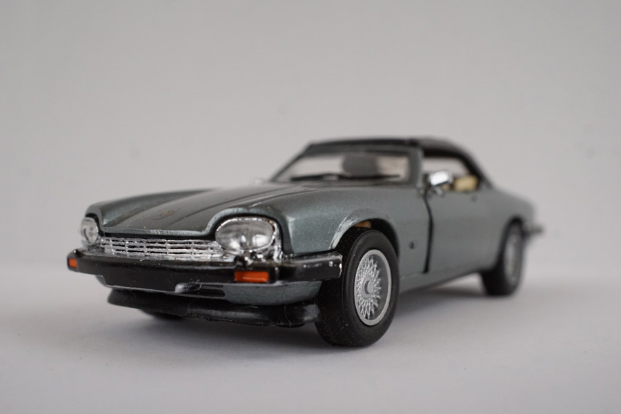 CDC Detal Cars 1/43 Jaguar XJS leksaksbil. A114