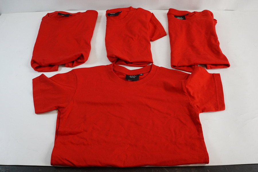 4st Southwest t-shirt röd strl 160. D210