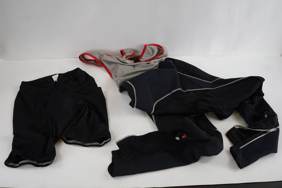 Träningsbyxa och shorts. A110/
