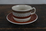 2st Helmer Ringström Gefle Lansett kaffekoppar med fat. G92