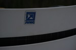 6st Jung Trädgårdsstolar med ett bord och dynor. B246