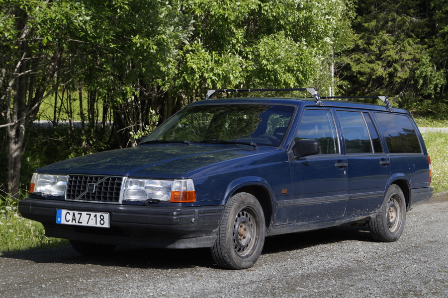 Volvo 940. 