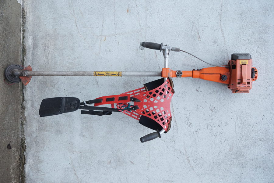 Husqvarna 244RX röjsåg med sele. B44