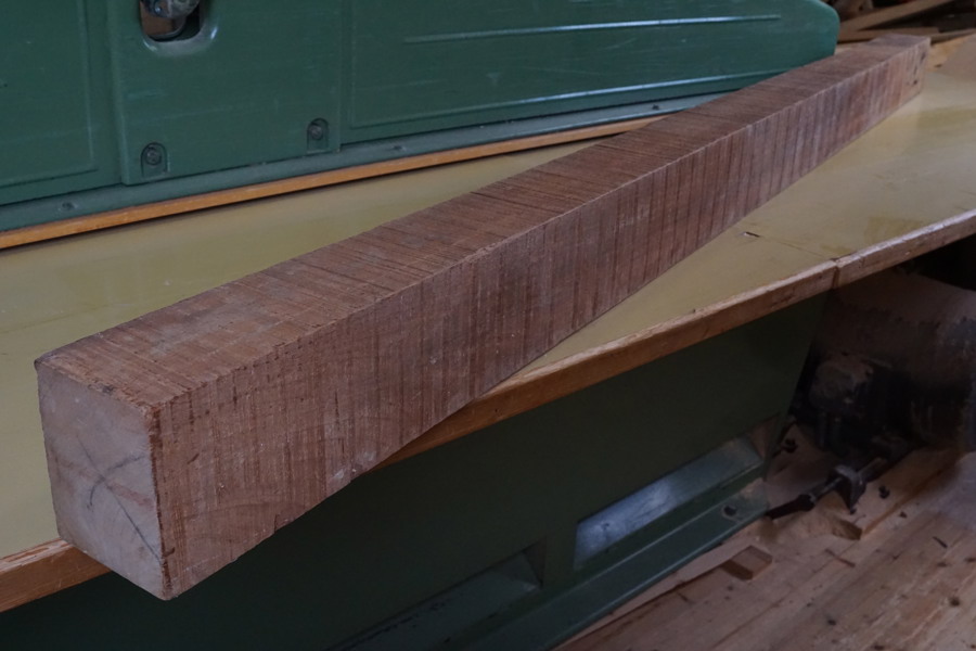 Teak sparre T1