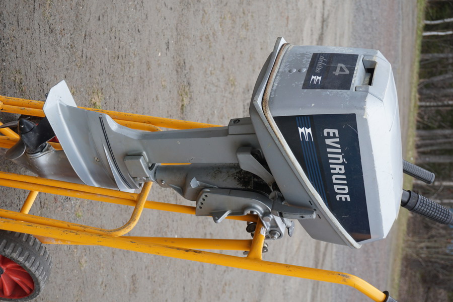 Evinrude 4 Deluxe båtmotor. B155