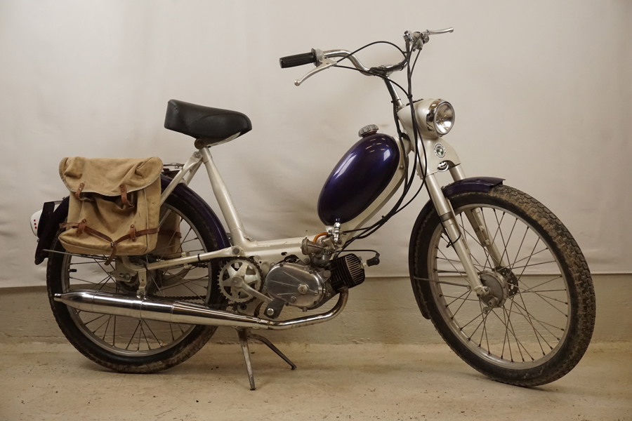 Puch Velux moped. B301