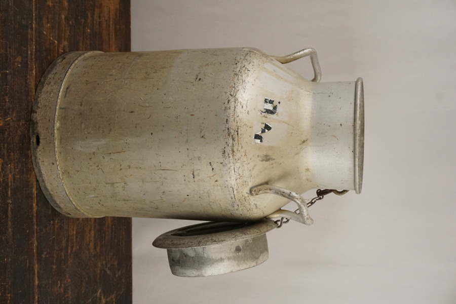 Wedholms mjölkkanna. B278