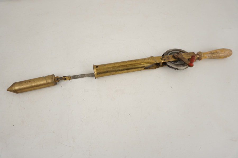 Lod/måttband. C25