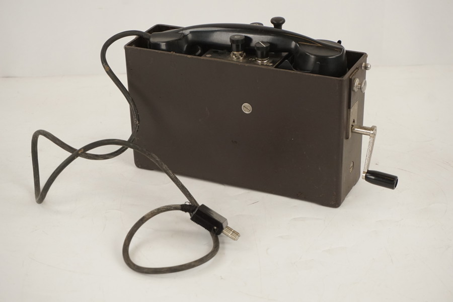 Fälttelefon. D79