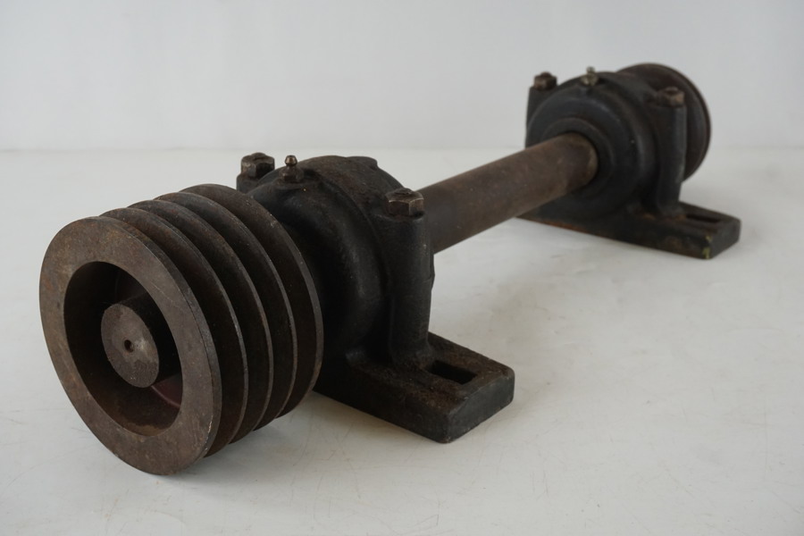 Maskinaxel. B180