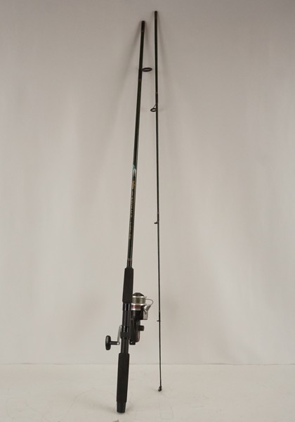 Daiwa Telescopiskt fiskespö med rulle. A211