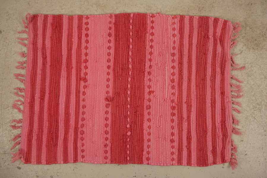 Trasmatta röd/rosa. B197
