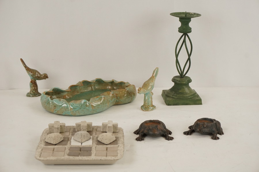 Artistic California 208 Skall och andra figurer i keramik, fåglar mm. A175