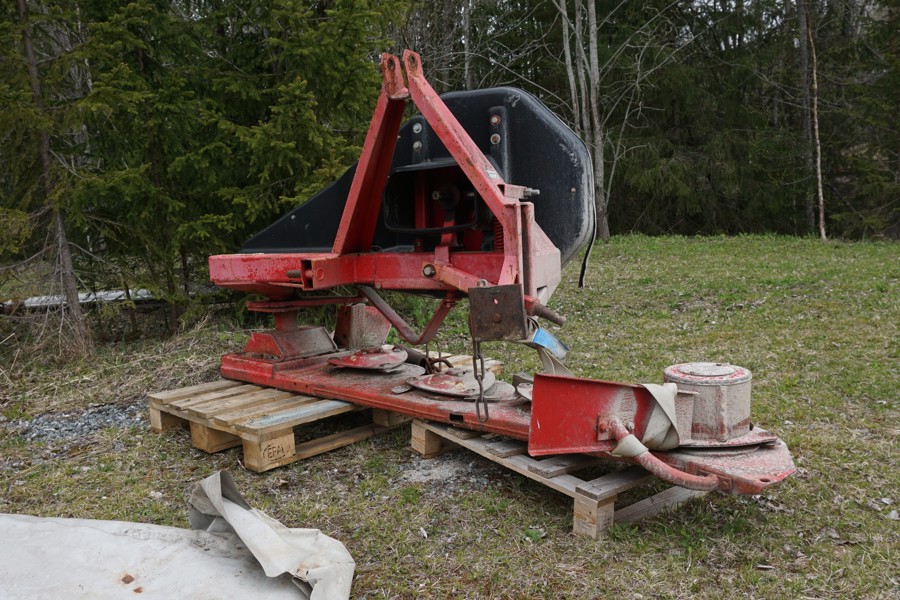 Ylö Tehtaat Oy LN 185 rotorslåtter. B337