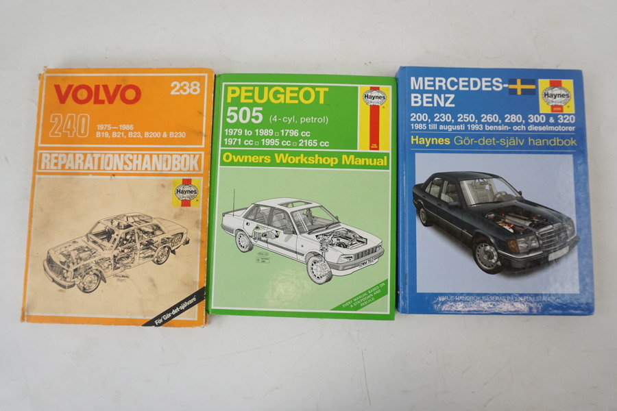 3st Reparationshandböcker Volvo 240 Mercedes Benz m.m. A278