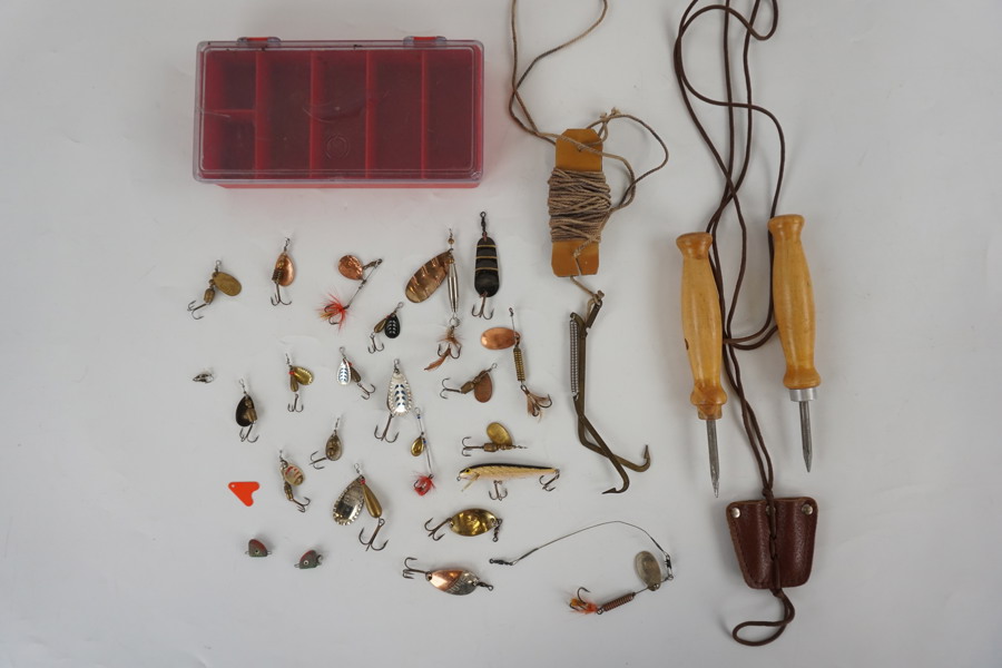 Gäddsax isdubbar fiskekrokar m.m. A57