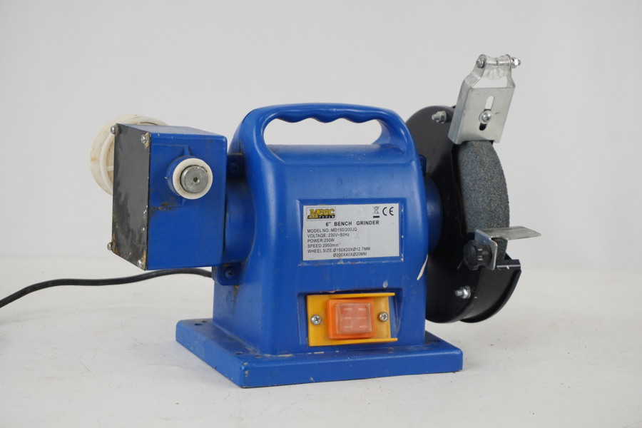 Meec MD150/200JQ bänkslipmaskin. D2