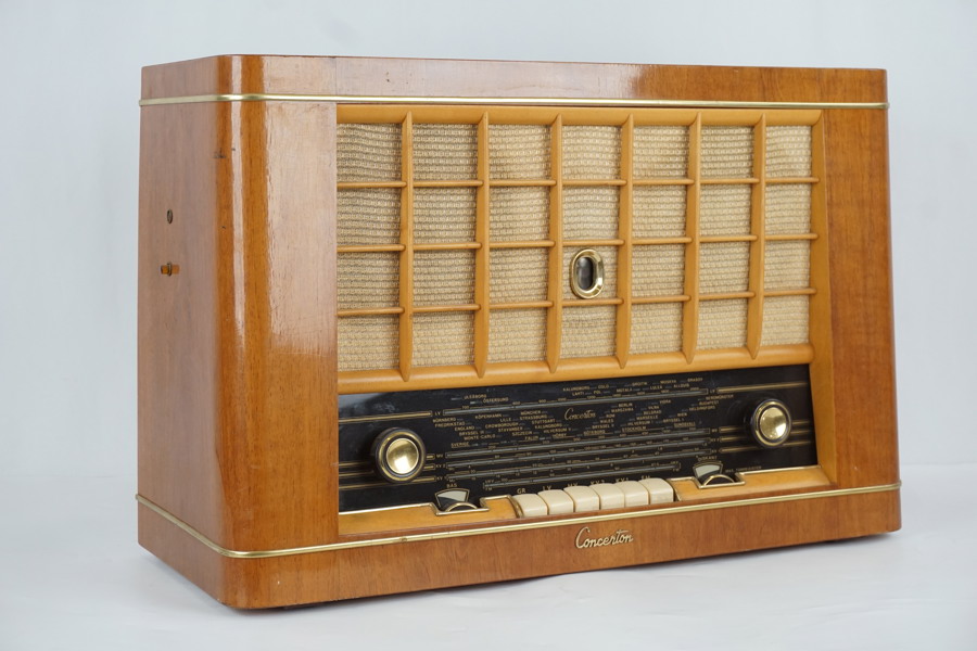 Äldre radio 1950/60-tal Concerton. B113