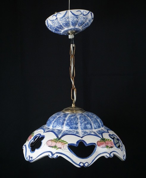Taklampa porslin. BC119