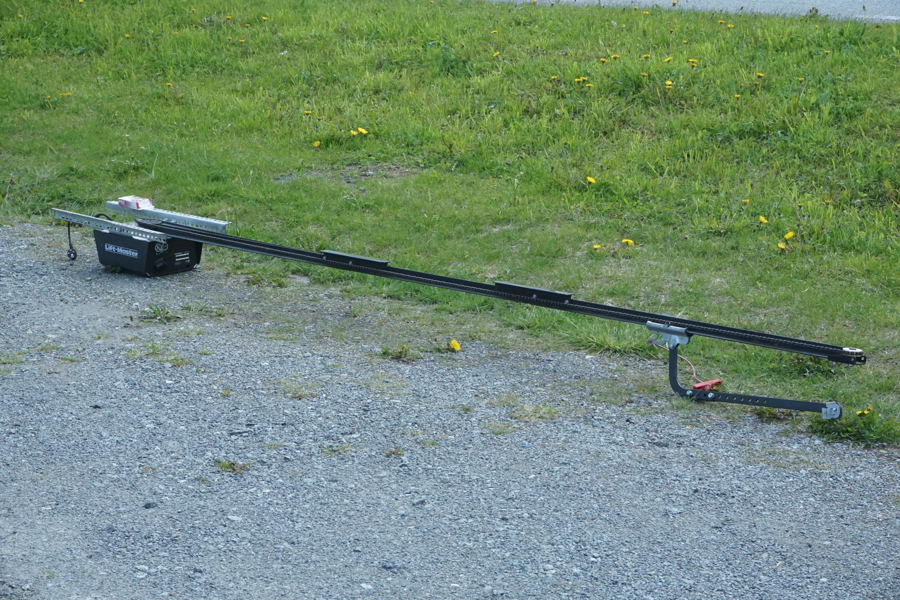 Lift-Master 4410E-433 garageportöppnare. B137