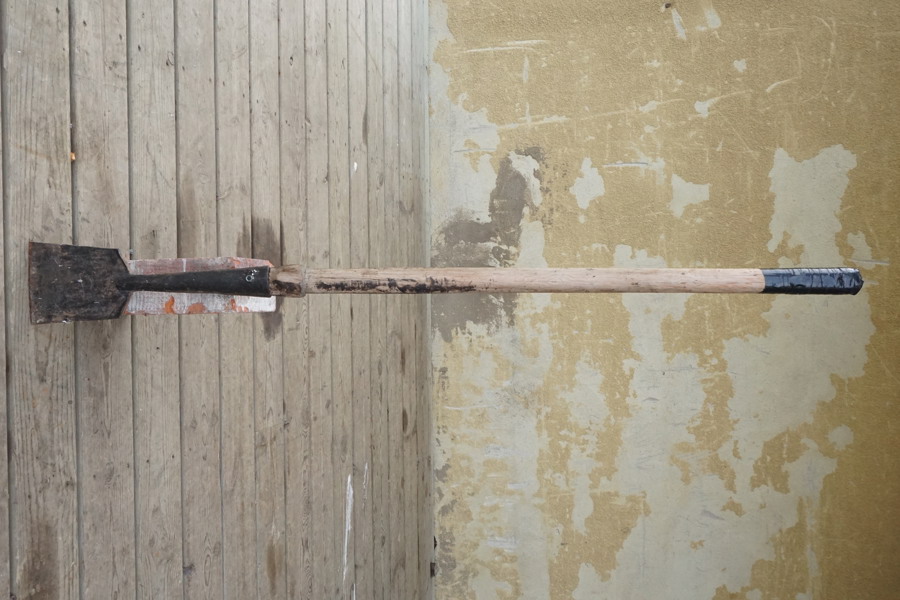 Forsbacka barkspade. B147