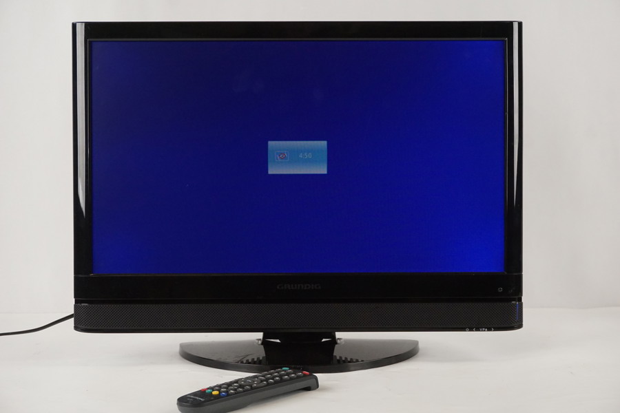Grundig 22 VLC 2004 DVD. C30