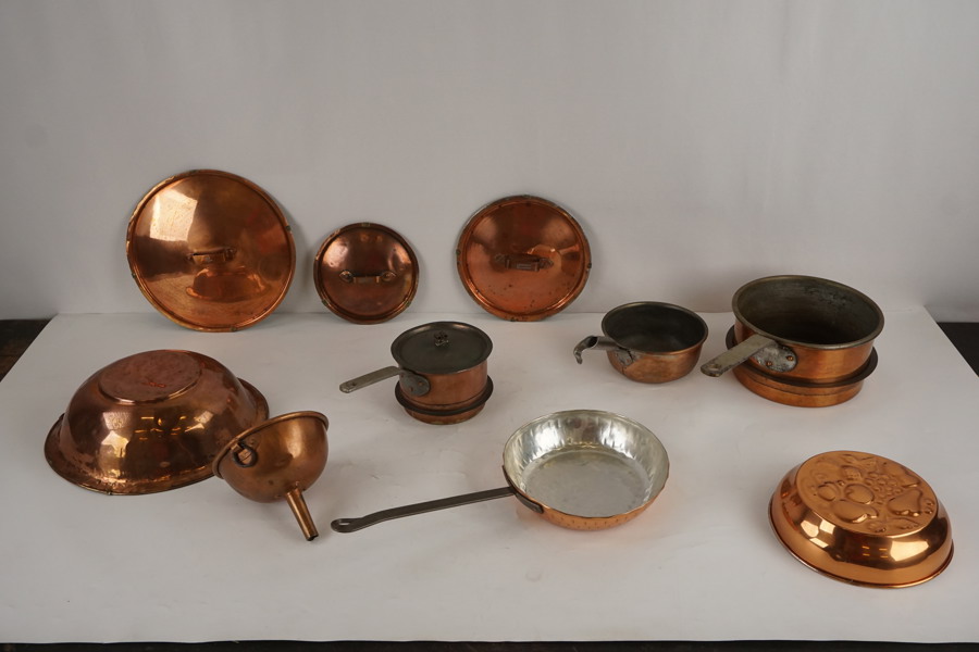 Kopparpannor tratt skål m.m. BC185