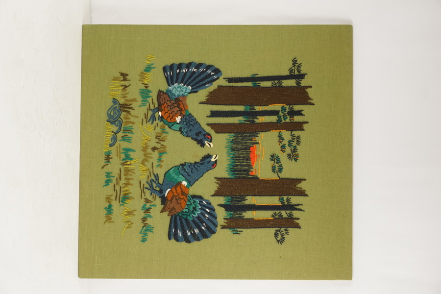 Garntavla (tjädrar, skog) 79x85cm. B192