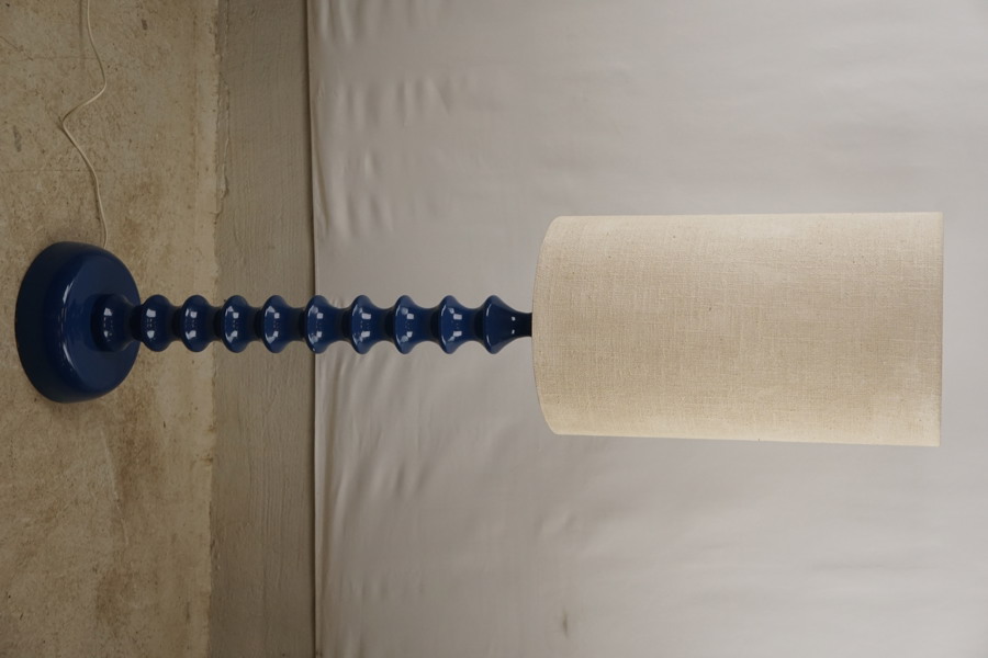 Golvlampa blå. B391