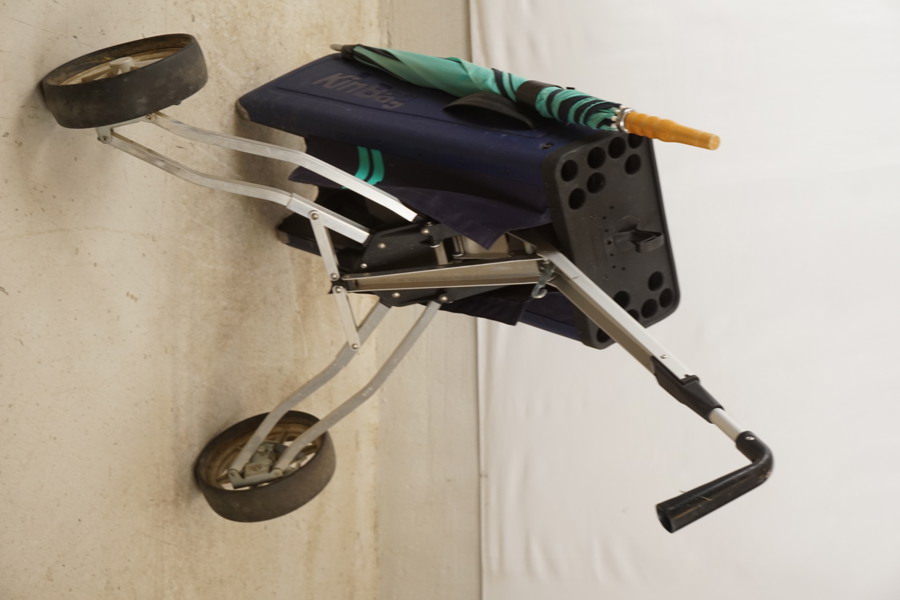 KINBAG Golfbag med paraply & hjul. B204