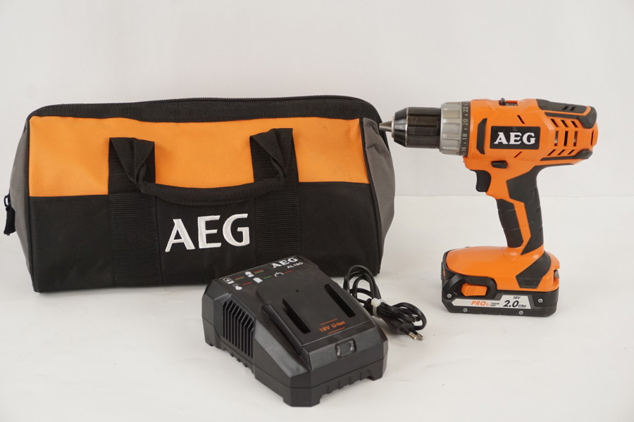 AEG BS18 G2A skruvdragare med väska. D40
