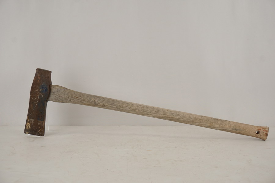 Hult Bruk klyvyxa. B233