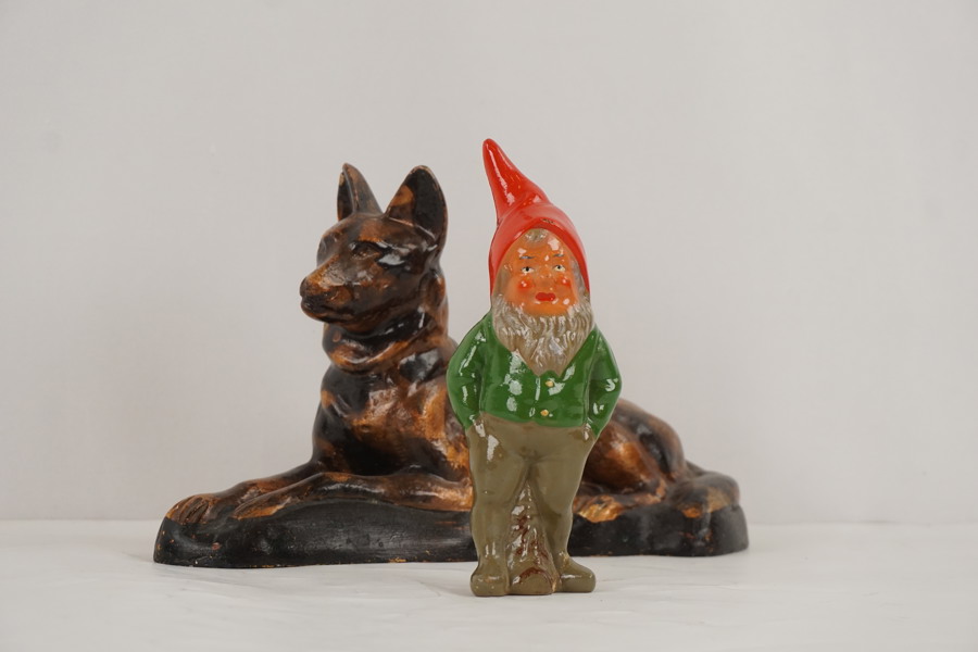 Hund och tomte figurin. A111