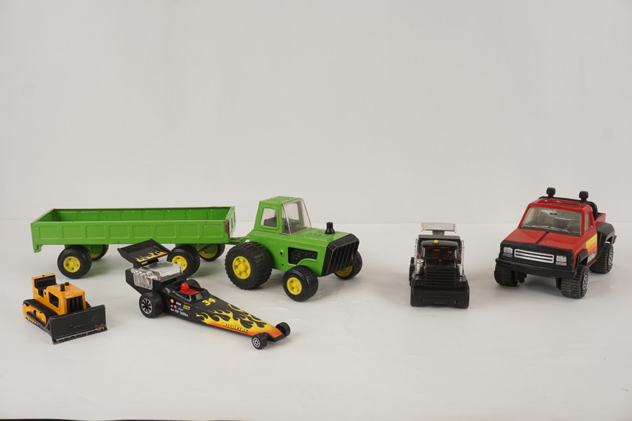 Tonka leksaksbil traktor m.m. A133