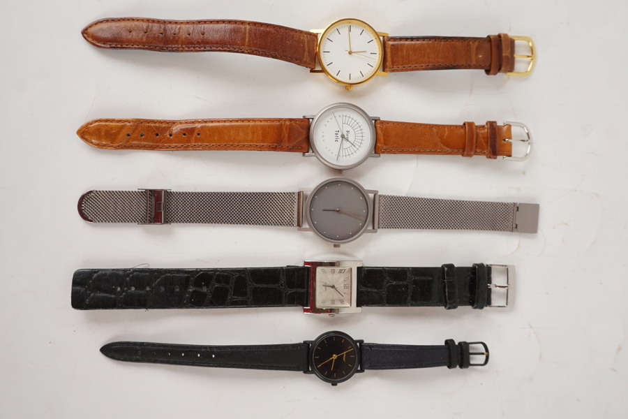 5st Armbandsur Art Watch m.m. A136