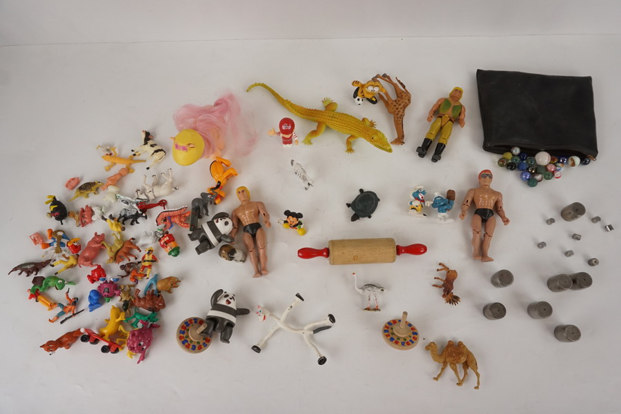 Diverse leksaksdjur glaskulor m.m. A151