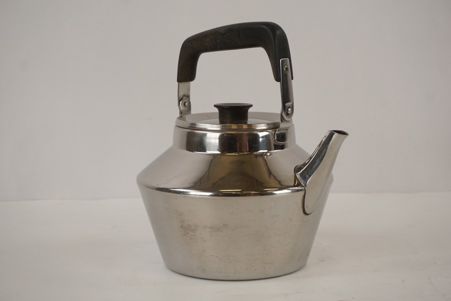 Sigvard Bernadotte kaffekanna. C22